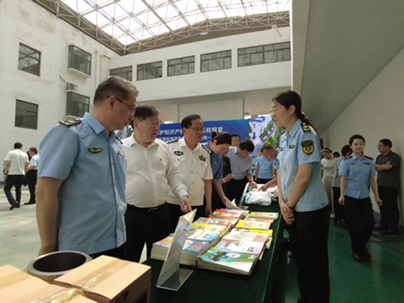 未命名_副本.jpg 未命名_副本.jpg