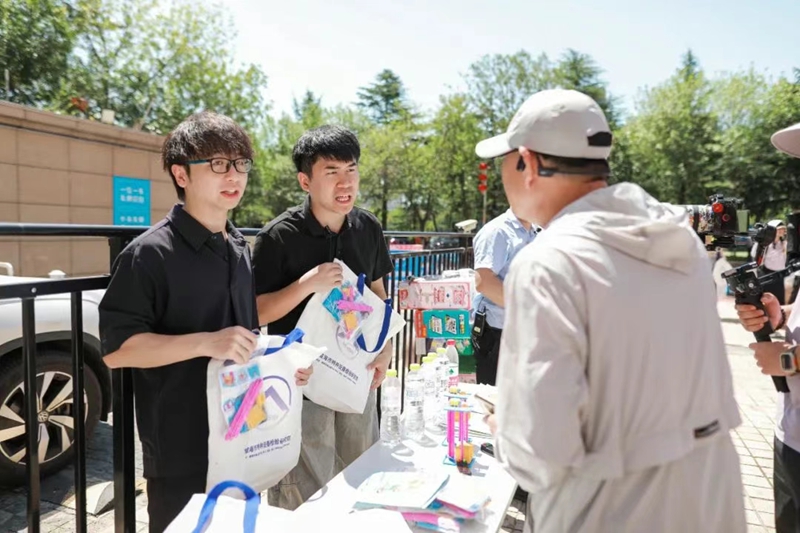 未命名_副本.jpg 未命名_副本.jpg