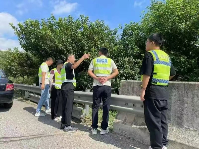 未命名_副本.jpg 未命名_副本.jpg