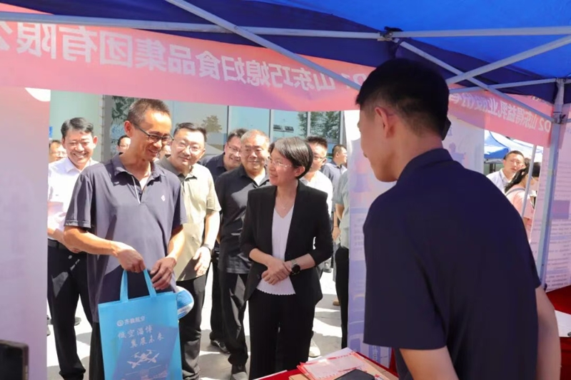 未命名_副本.jpg 未命名_副本.jpg