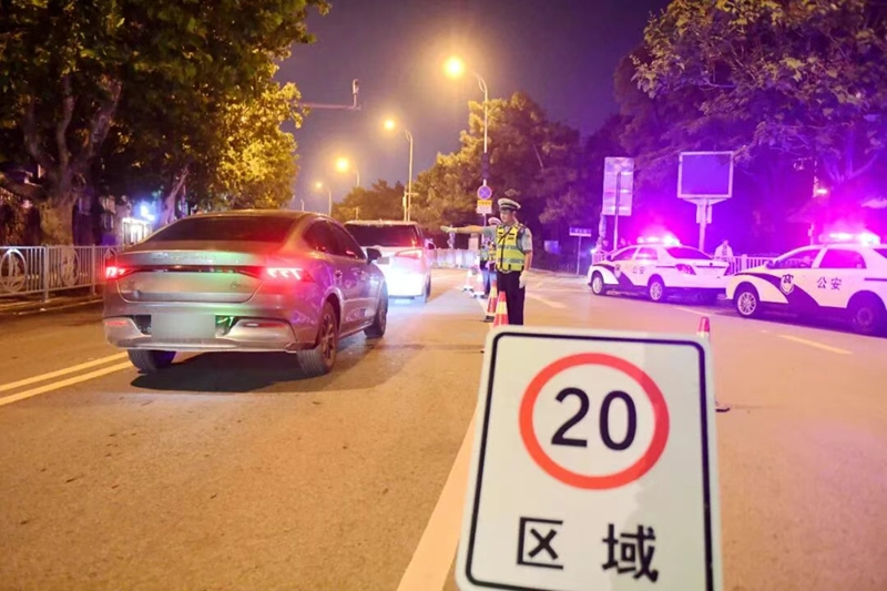 未命名_副本.jpg 未命名_副本.jpg