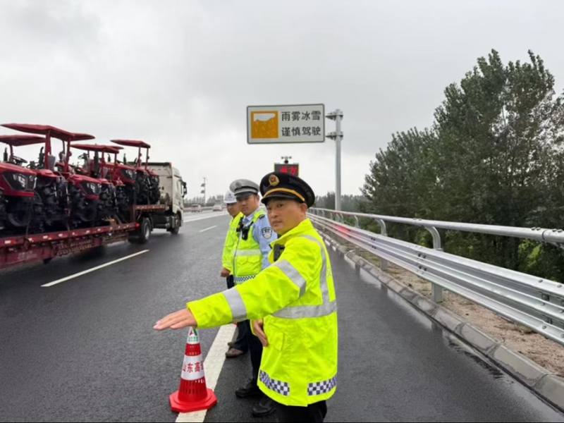 未命名_副本.jpg 未命名_副本.jpg