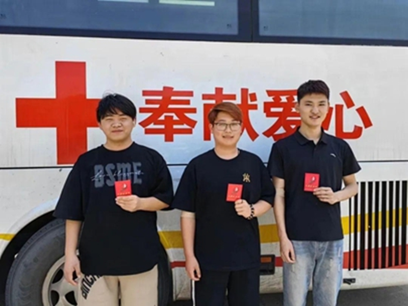 未命名_副本.jpg 未命名_副本.jpg