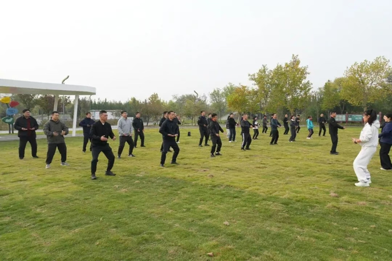 未命名_副本.jpg 未命名_副本.jpg