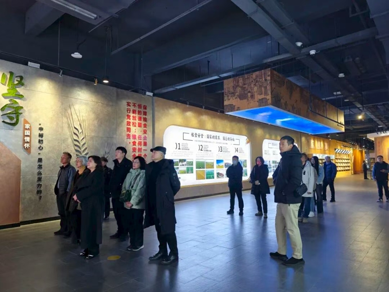 未命名_副本.jpg 未命名_副本.jpg