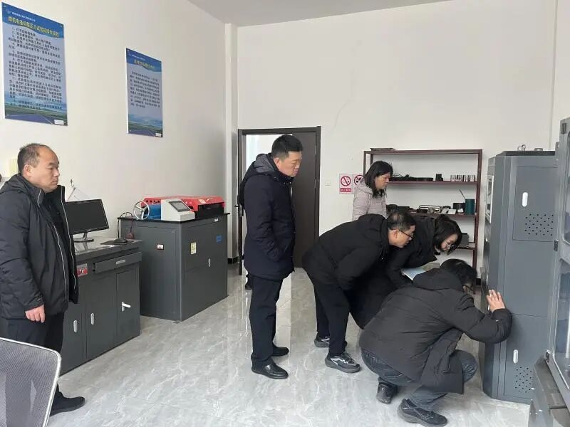 未命名_副本.jpg 未命名_副本.jpg